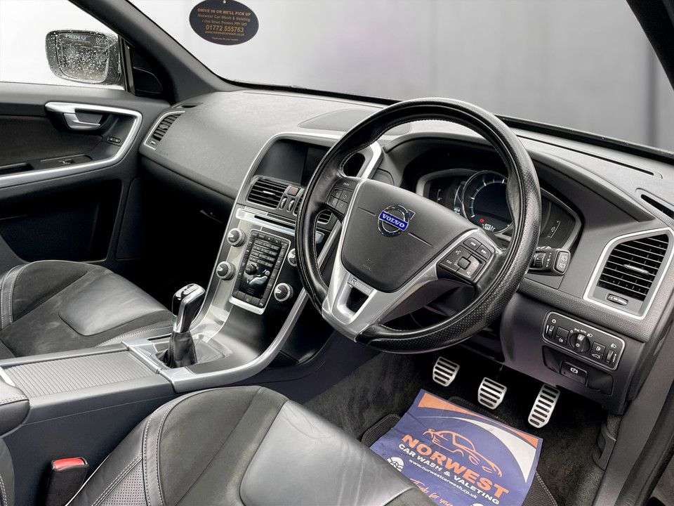 2014 VOLVO XC60 2014 VOLVO XC60