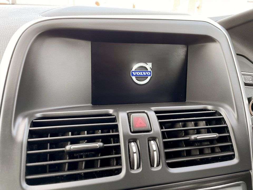 2014 VOLVO XC60 2014 VOLVO XC60