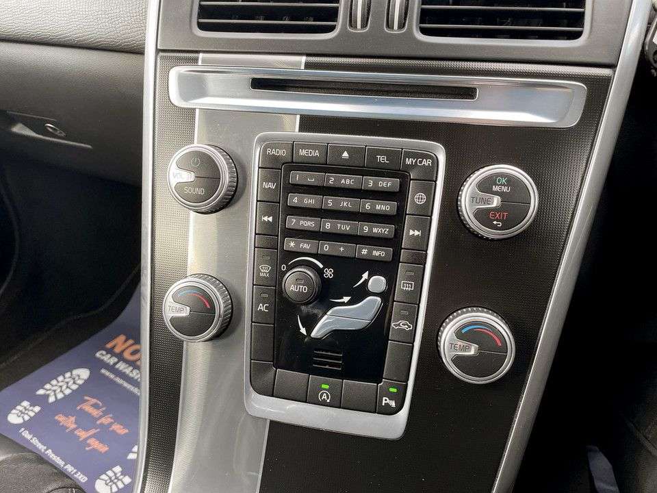 2014 VOLVO XC60 2014 VOLVO XC60