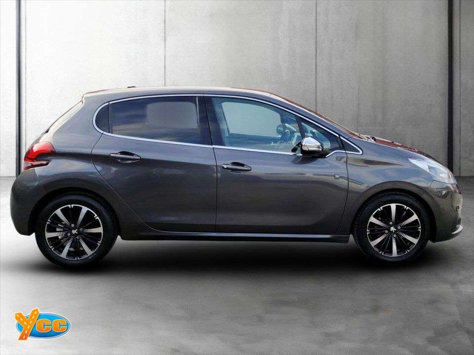 2019 PEUGEOT 208 2019 PEUGEOT 208