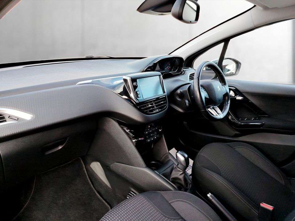 2019 PEUGEOT 208 2019 PEUGEOT 208