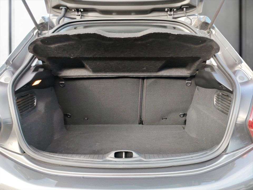 2019 PEUGEOT 208 2019 PEUGEOT 208