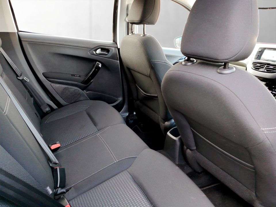 2019 PEUGEOT 208 2019 PEUGEOT 208