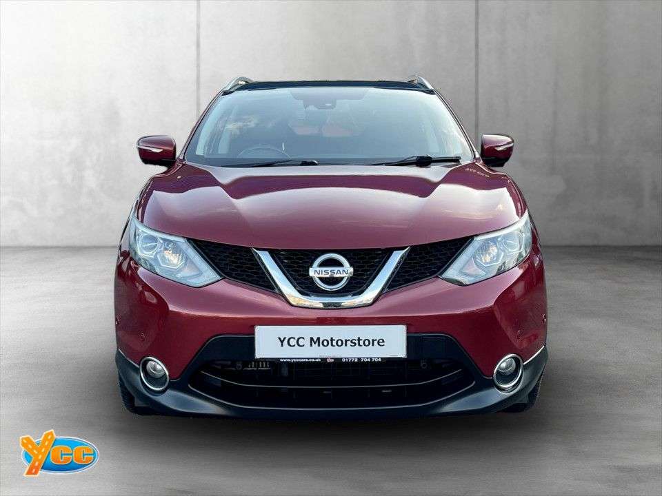 A 2014 NISSAN QASHQAI 1.6 dCi Tekna SUV 5dr Diesel Manual 2WD Euro 5 (s/s) (130 ps) 11 STAMP FULL A 2014 NISSAN QASHQAI 1.6 dCi Tekna SUV 5dr Diesel Manual 2WD Euro 5 (s/s) (130 ps) 11 STAMP FULL