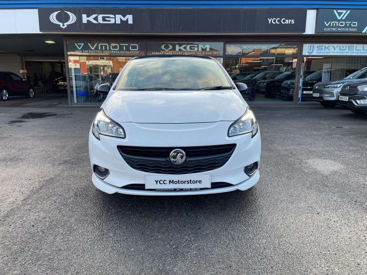 A 2016 VAUXHALL CORSA 1.4i ecoFLEX Limited Edition Hatchback 3dr Petrol Manual Euro 6 (75 ps) JUS A 2016 VAUXHALL CORSA 1.4i ecoFLEX Limited Edition Hatchback 3dr Petrol Manual Euro 6 (75 ps) JUS