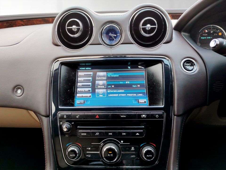 2012 JAGUAR XJ 2012 JAGUAR XJ