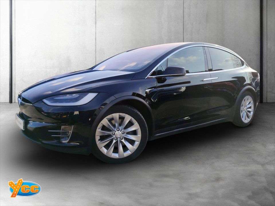 A 2018 TESLA MODEL X 75D (Dual Motor) SUV 5dr Electric Auto 4WDE (328 bhp) 5 SEAT DUAL MOTOR 4WD A 2018 TESLA MODEL X 75D (Dual Motor) SUV 5dr Electric Auto 4WDE (328 bhp) 5 SEAT DUAL MOTOR 4WD