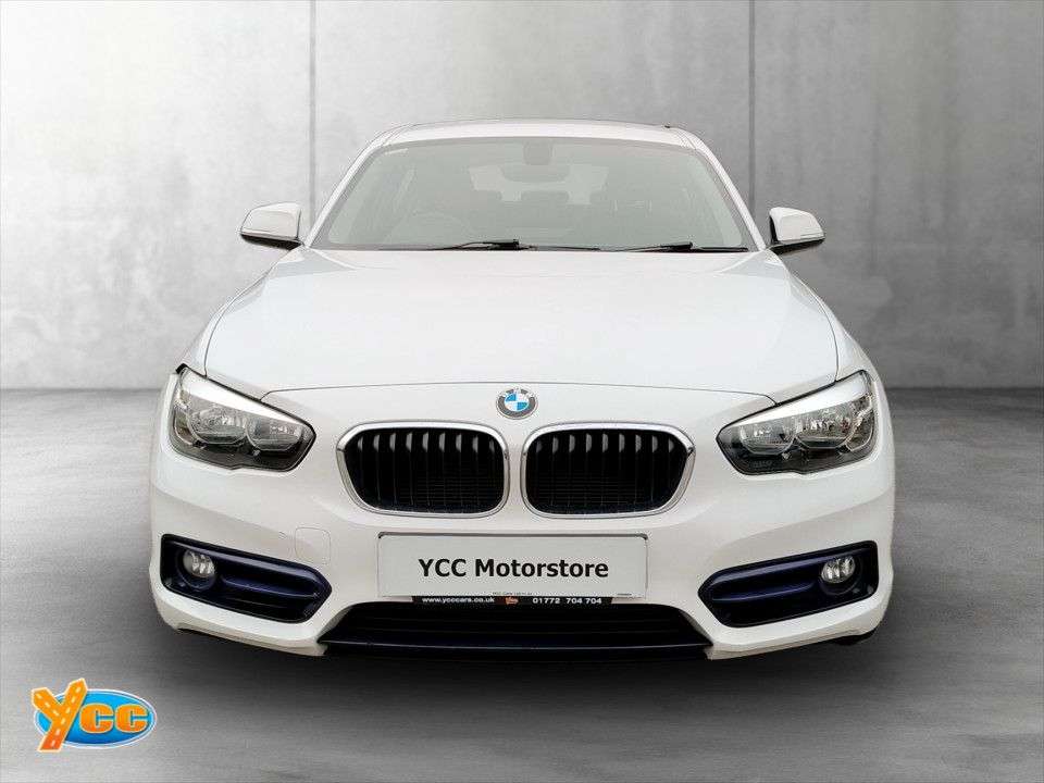 A 2017 BMW 1 SERIES 1.5 118i Sport Hatchback 5dr Petrol Manual Euro 6 (s/s) (136 ps) 5 STAMP FU A 2017 BMW 1 SERIES 1.5 118i Sport Hatchback 5dr Petrol Manual Euro 6 (s/s) (136 ps) 5 STAMP FU