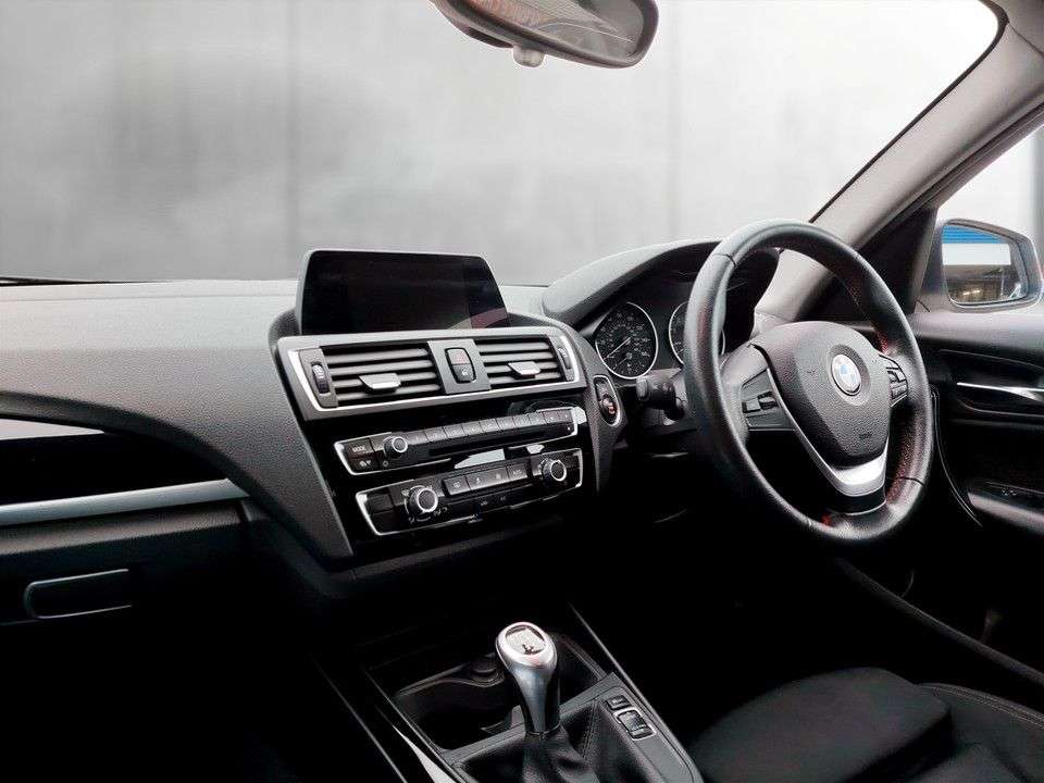 2017 BMW 1 SERIES 2017 BMW 1 SERIES