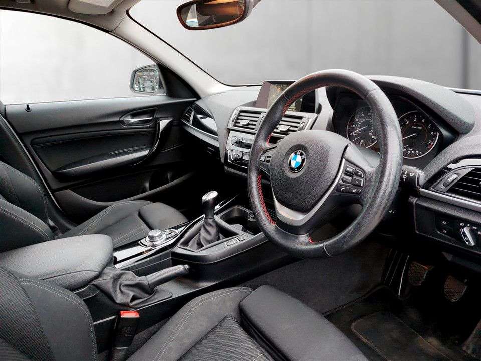 2017 BMW 1 SERIES 2017 BMW 1 SERIES