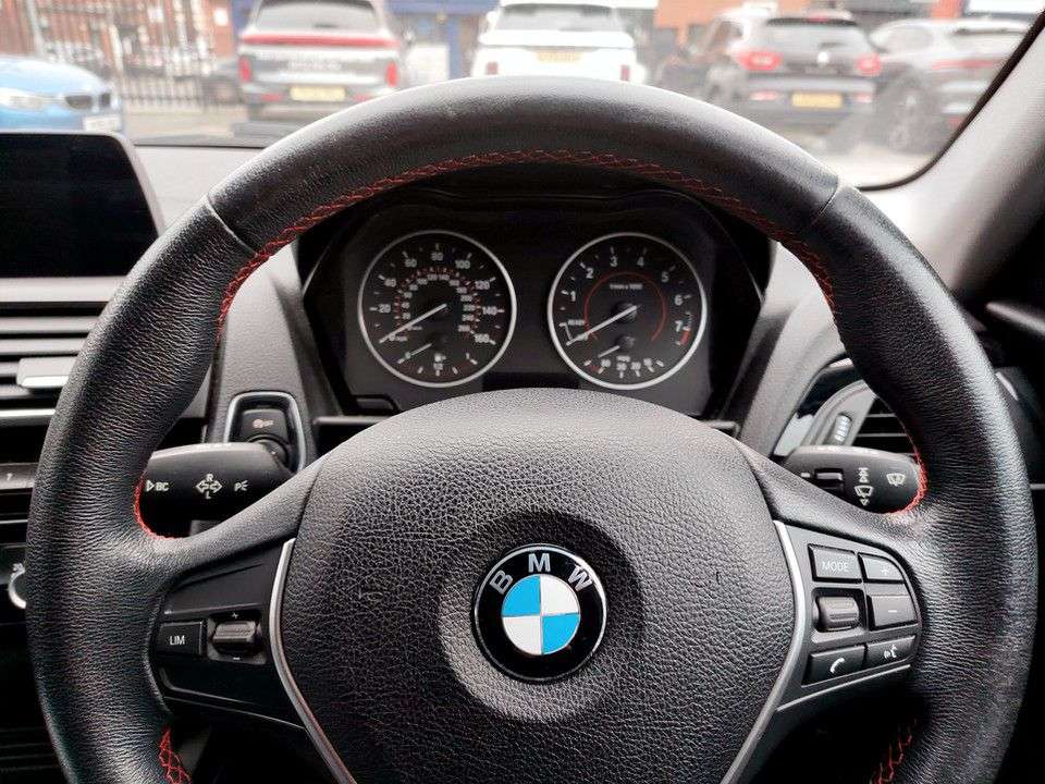 2017 BMW 1 SERIES 2017 BMW 1 SERIES