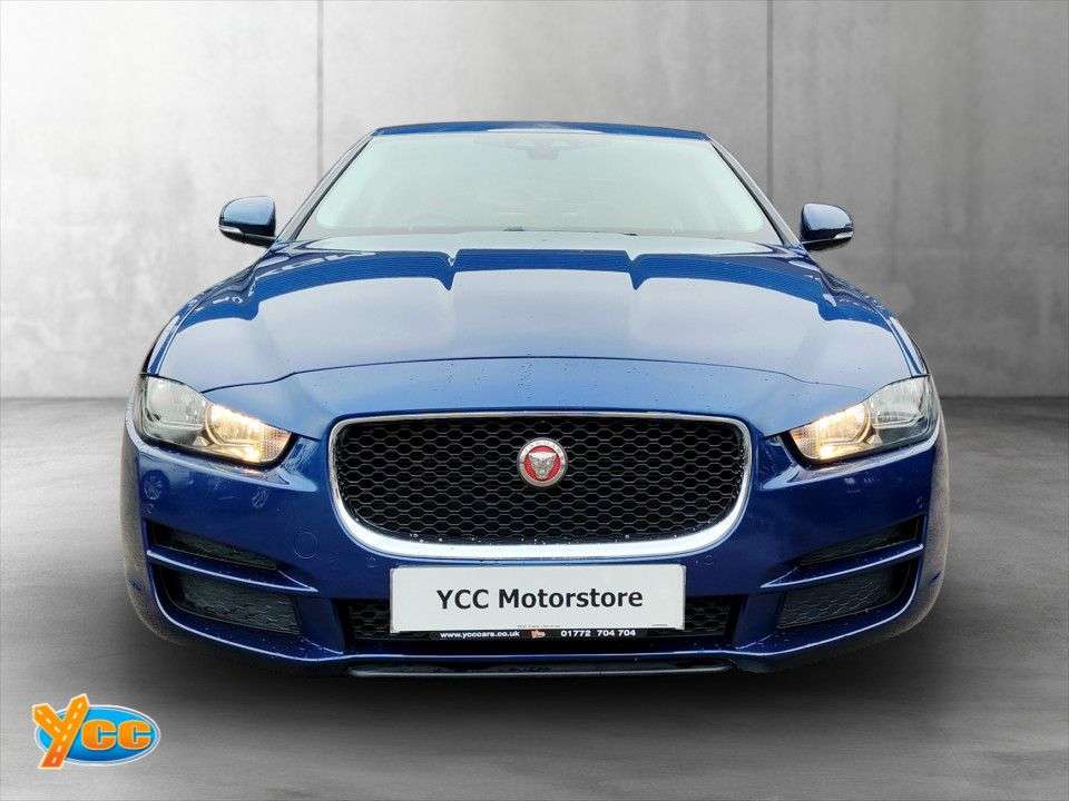 A 2016 JAGUAR XE 2.0d Prestige Saloon 4dr Diesel Auto Euro 6 (s/s) (163 ps) 4 STAMP FULL JAG A 2016 JAGUAR XE 2.0d Prestige Saloon 4dr Diesel Auto Euro 6 (s/s) (163 ps) 4 STAMP FULL JAG