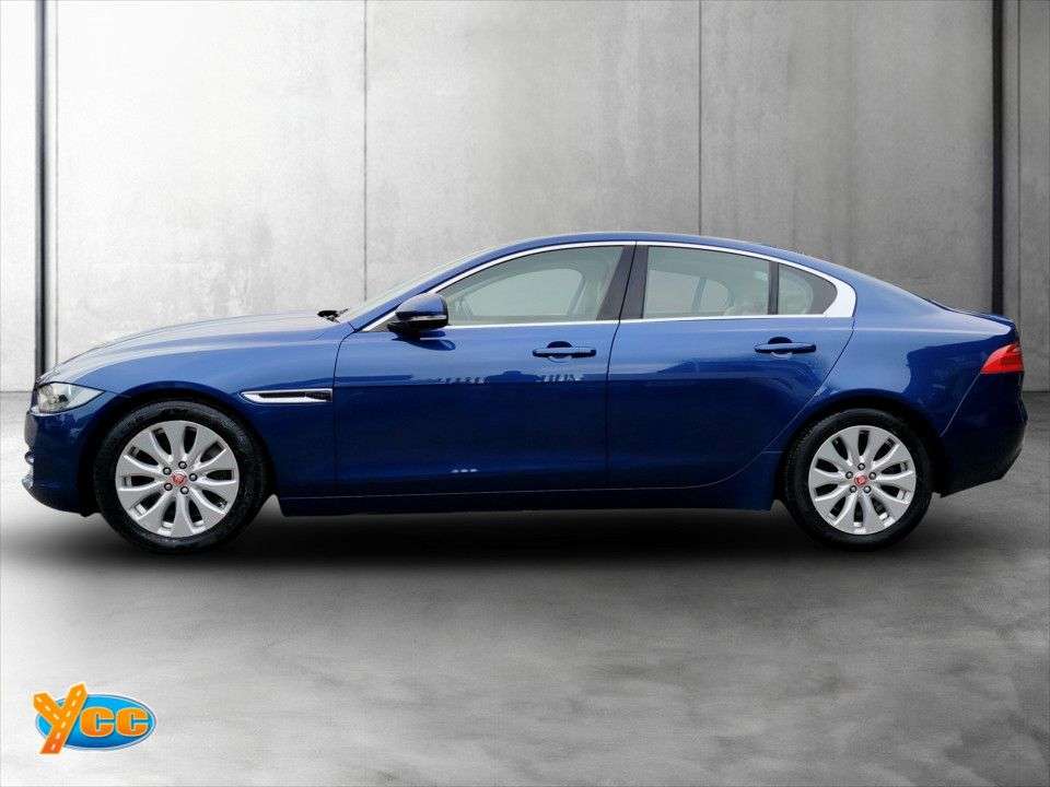 A 2016 JAGUAR XE 2.0d Prestige Saloon 4dr Diesel Auto Euro 6 (s/s) (163 ps) 4 STAMP FULL JAG A 2016 JAGUAR XE 2.0d Prestige Saloon 4dr Diesel Auto Euro 6 (s/s) (163 ps) 4 STAMP FULL JAG