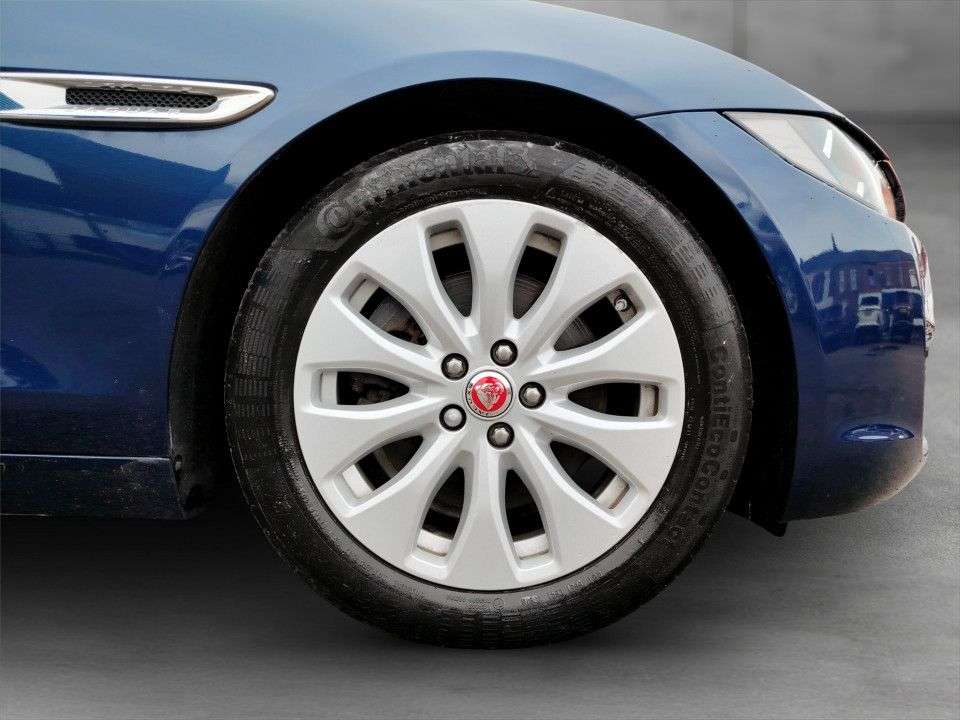 2016 JAGUAR XE 2016 JAGUAR XE