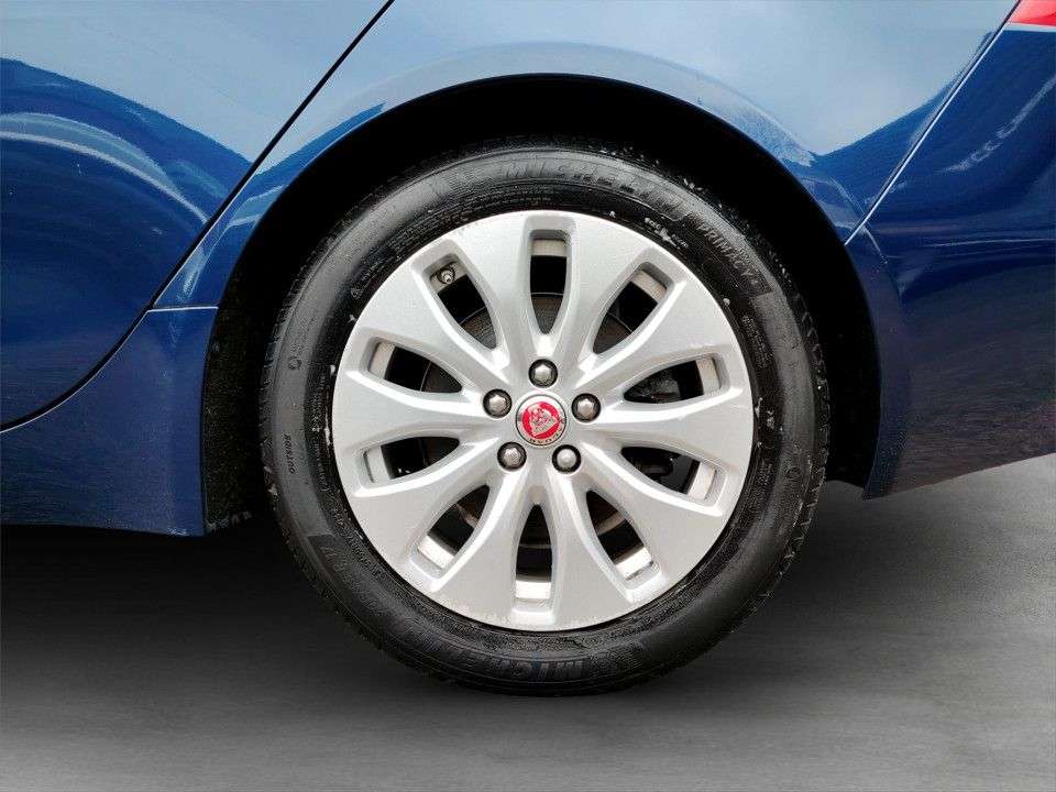 2016 JAGUAR XE 2016 JAGUAR XE