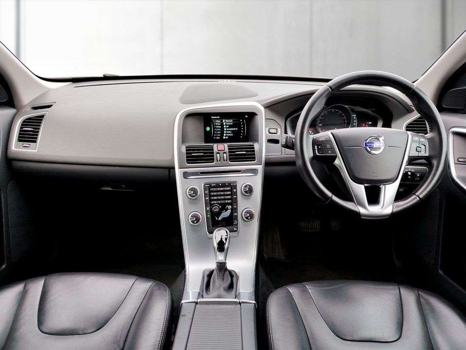 2016 VOLVO XC60 2016 VOLVO XC60