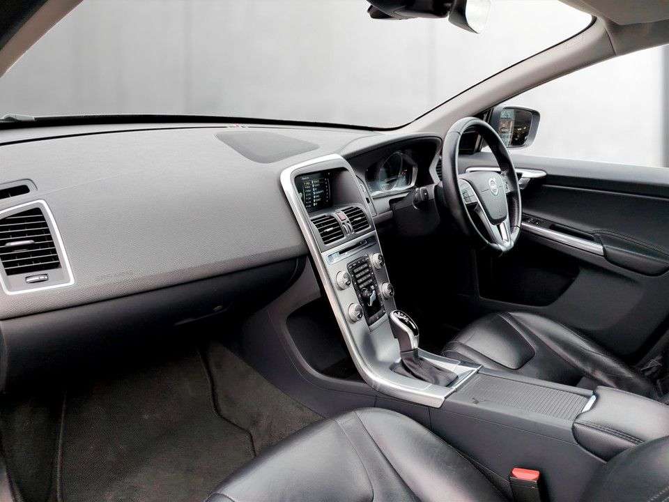 2016 VOLVO XC60 2016 VOLVO XC60