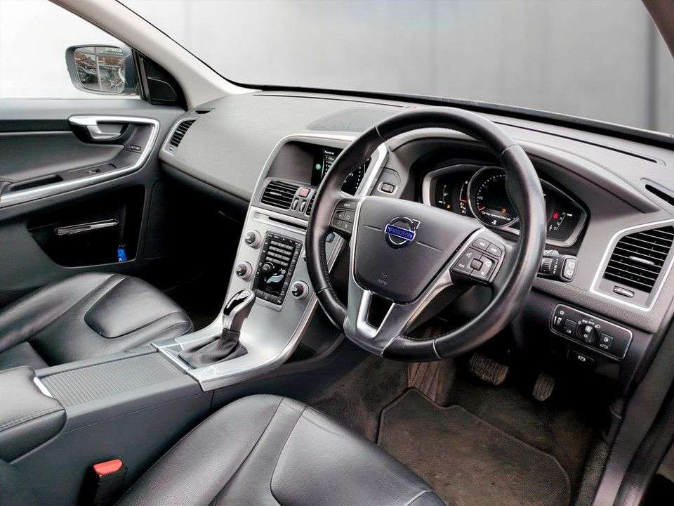 2016 VOLVO XC60 2016 VOLVO XC60