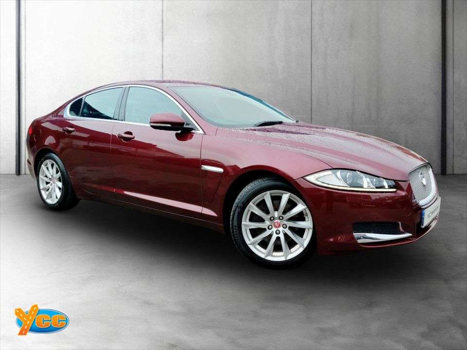 A 2014 JAGUAR XF 2.2d Premium Luxury Saloon 4dr Diesel Auto Euro 5 (s/s) (200 ps) 6 STAMP FU A 2014 JAGUAR XF 2.2d Premium Luxury Saloon 4dr Diesel Auto Euro 5 (s/s) (200 ps) 6 STAMP FU