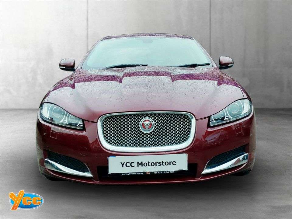 A 2014 JAGUAR XF 2.2d Premium Luxury Saloon 4dr Diesel Auto Euro 5 (s/s) (200 ps) 6 STAMP FU A 2014 JAGUAR XF 2.2d Premium Luxury Saloon 4dr Diesel Auto Euro 5 (s/s) (200 ps) 6 STAMP FU