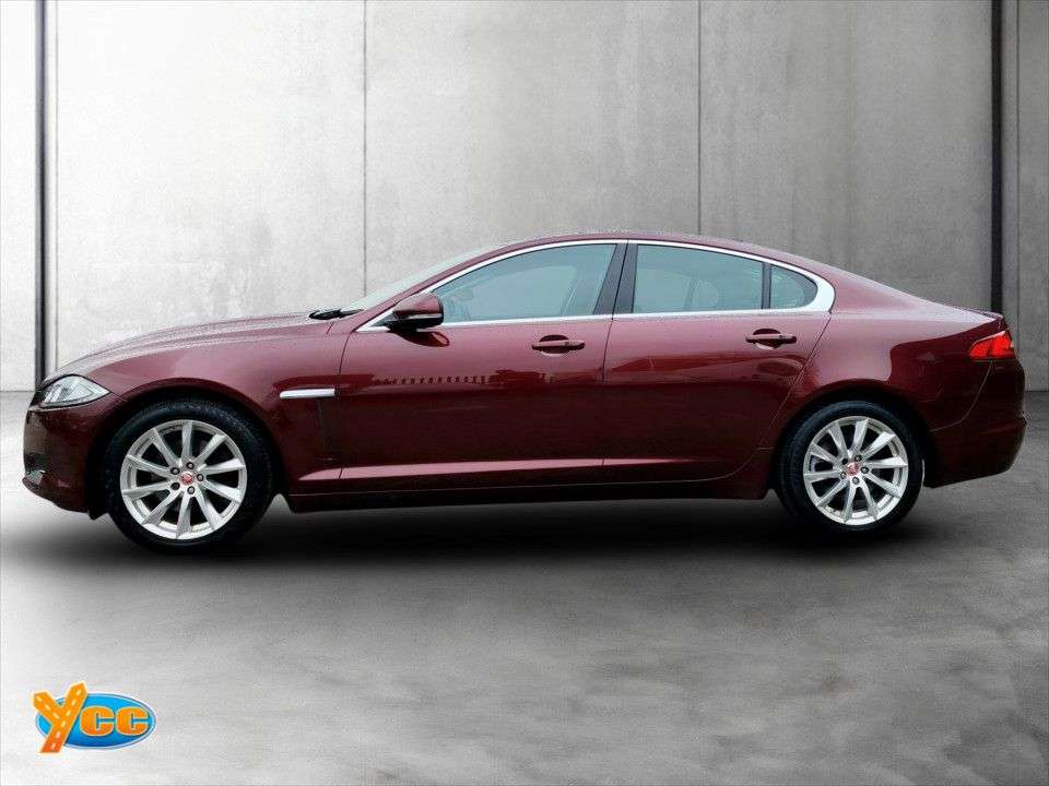 A 2014 JAGUAR XF 2.2d Premium Luxury Saloon 4dr Diesel Auto Euro 5 (s/s) (200 ps) 6 STAMP FU A 2014 JAGUAR XF 2.2d Premium Luxury Saloon 4dr Diesel Auto Euro 5 (s/s) (200 ps) 6 STAMP FU