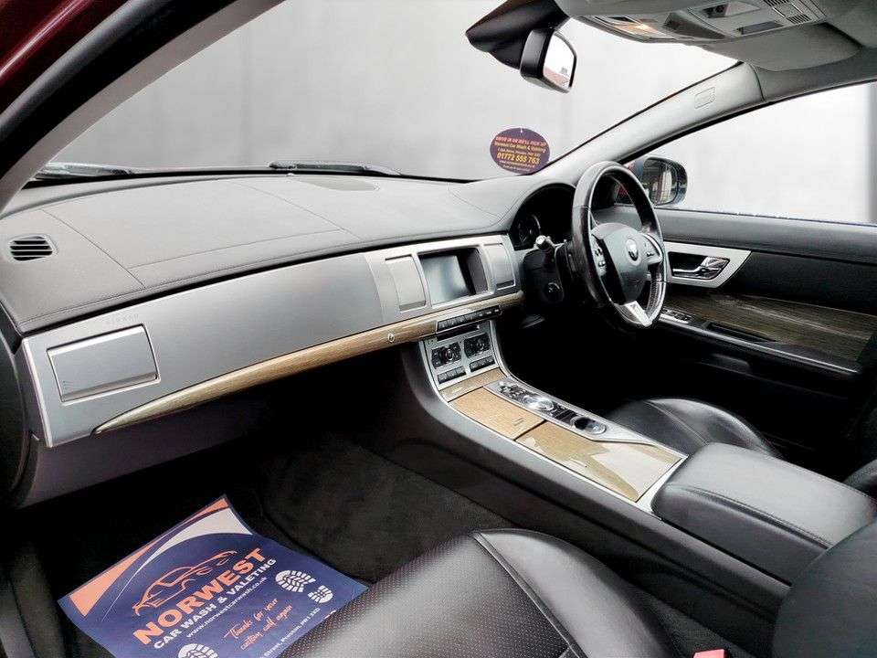 2014 JAGUAR XF 2014 JAGUAR XF