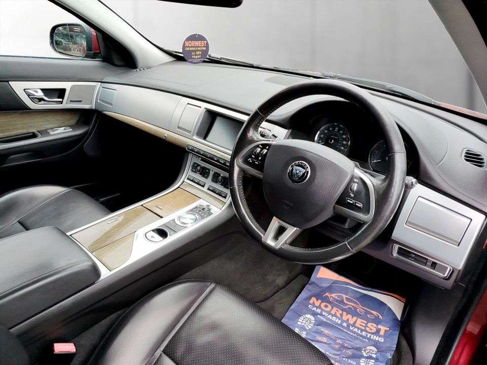 2014 JAGUAR XF 2014 JAGUAR XF