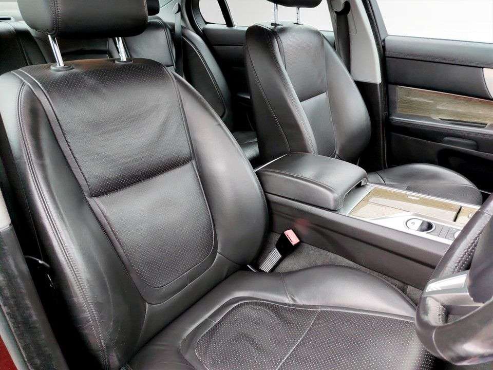 2014 JAGUAR XF 2014 JAGUAR XF