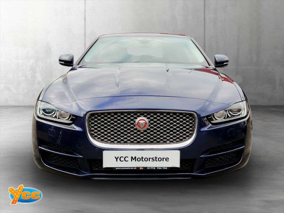 A 2016 JAGUAR XE 2.0d Portfolio Saloon 4dr Diesel Auto Euro 6 (s/s) (180 ps) 7 STAMP FULL SE A 2016 JAGUAR XE 2.0d Portfolio Saloon 4dr Diesel Auto Euro 6 (s/s) (180 ps) 7 STAMP FULL SE