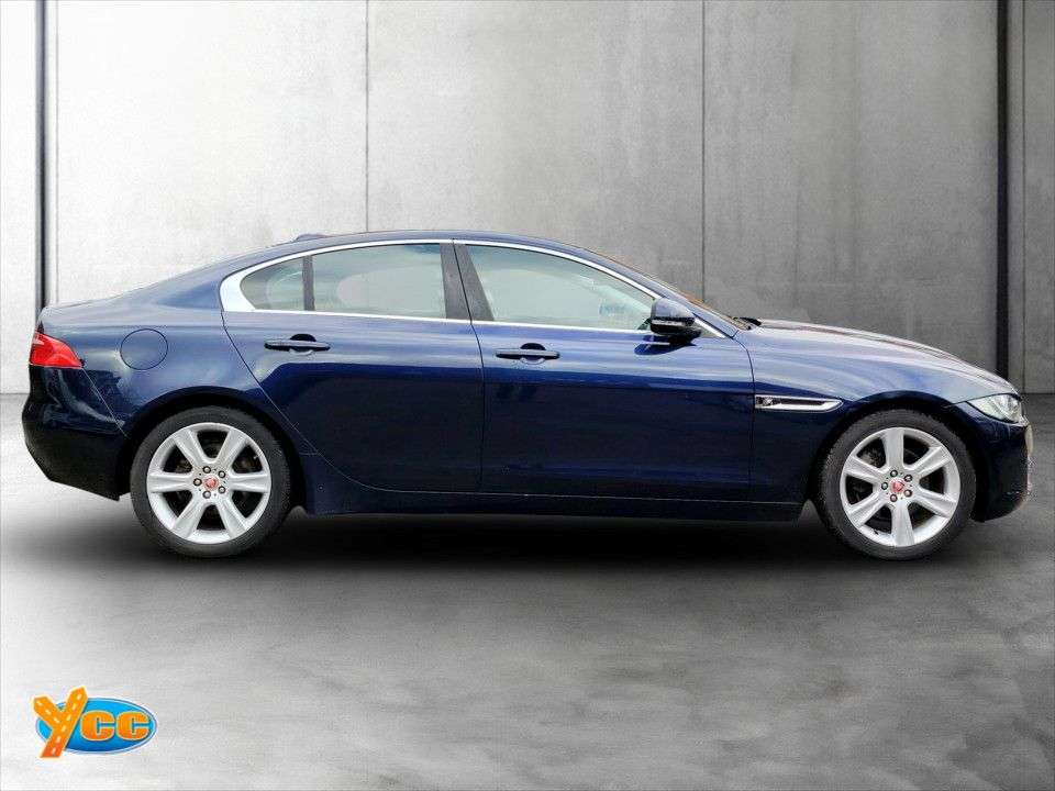 2016 JAGUAR XE 2016 JAGUAR XE