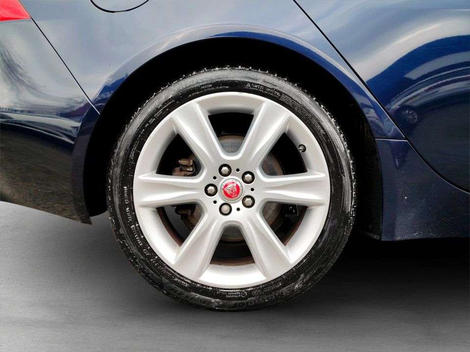 2016 JAGUAR XE 2016 JAGUAR XE