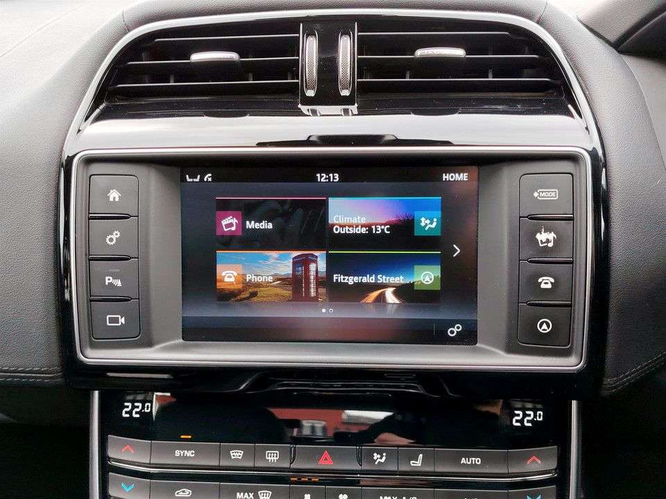 2016 JAGUAR XE 2016 JAGUAR XE