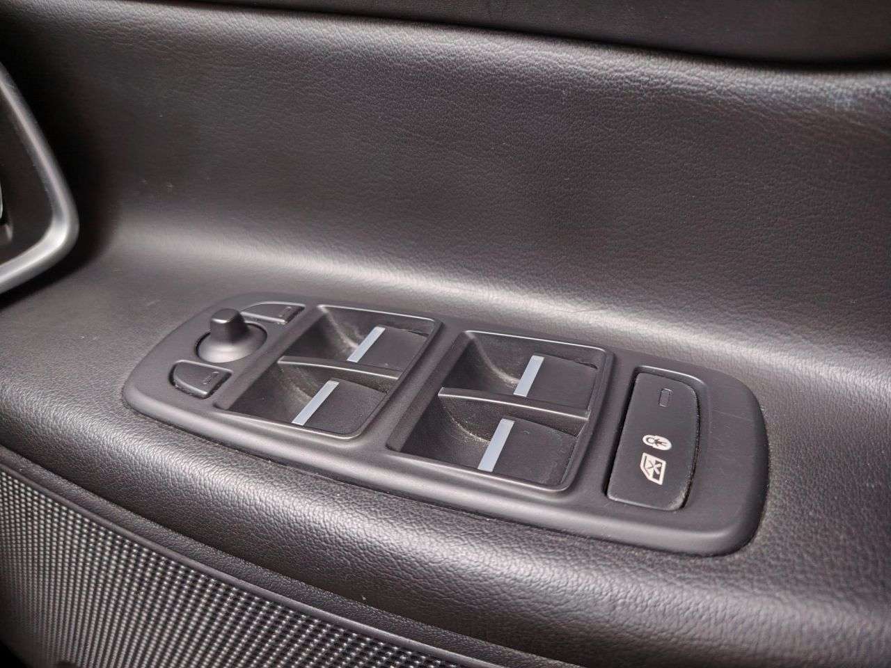 2016 JAGUAR XE 2016 JAGUAR XE