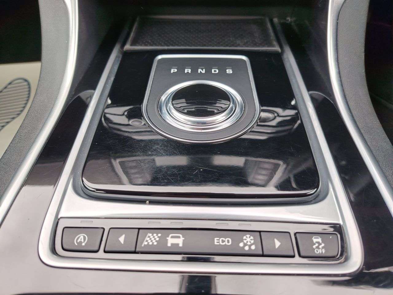 2016 JAGUAR XE 2016 JAGUAR XE