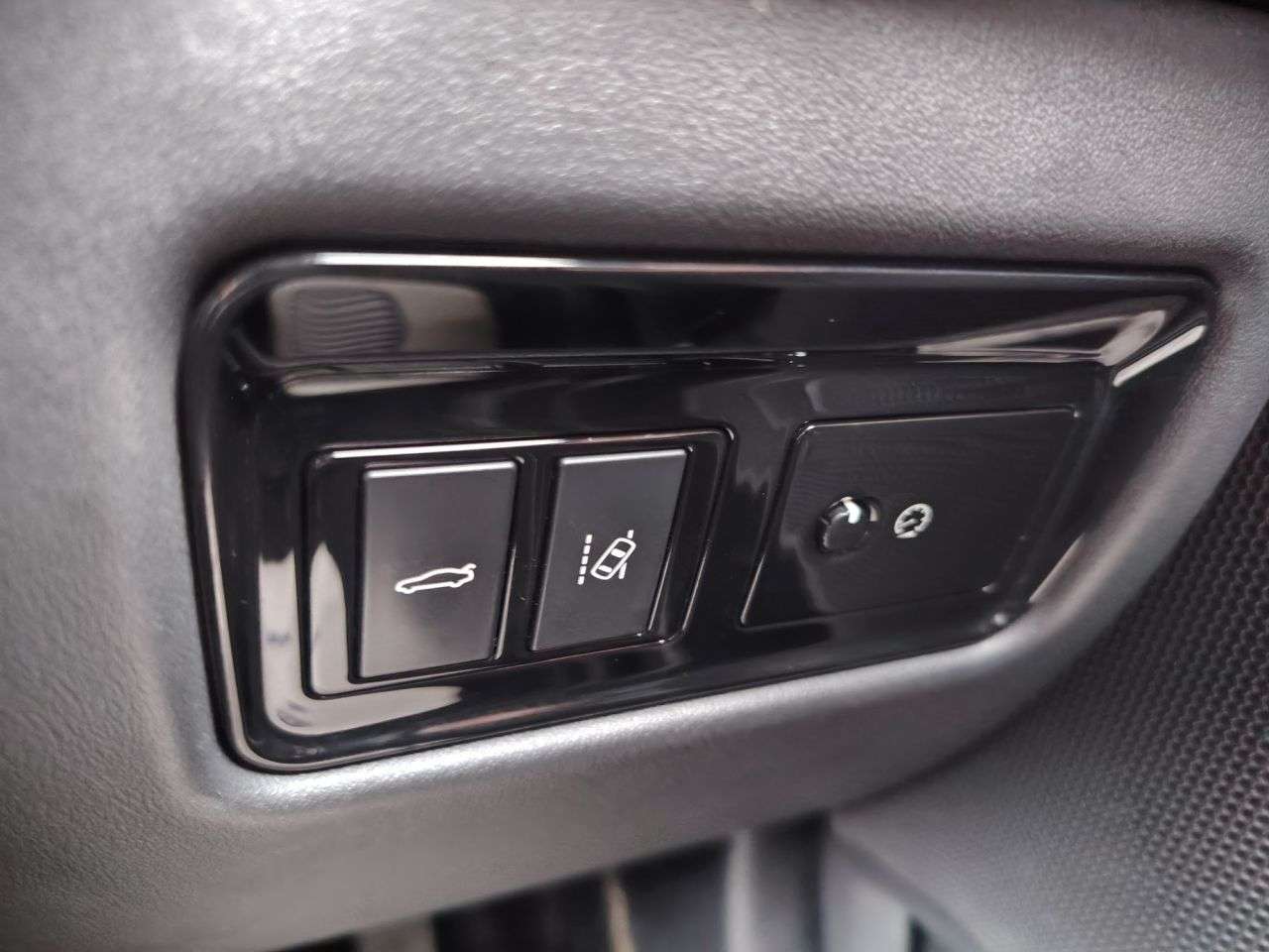 2016 JAGUAR XE 2016 JAGUAR XE