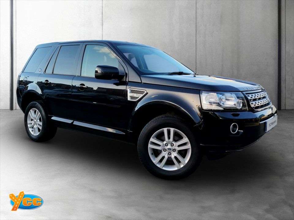 A 2013 LAND ROVER FREELANDER 2 2.2 SD4 XS SUV 5dr Diesel CommandShift 4WD Euro 5 (190 ps) 8 STAMP FULL HIS A 2013 LAND ROVER FREELANDER 2 2.2 SD4 XS SUV 5dr Diesel CommandShift 4WD Euro 5 (190 ps) 8 STAMP FULL HIS