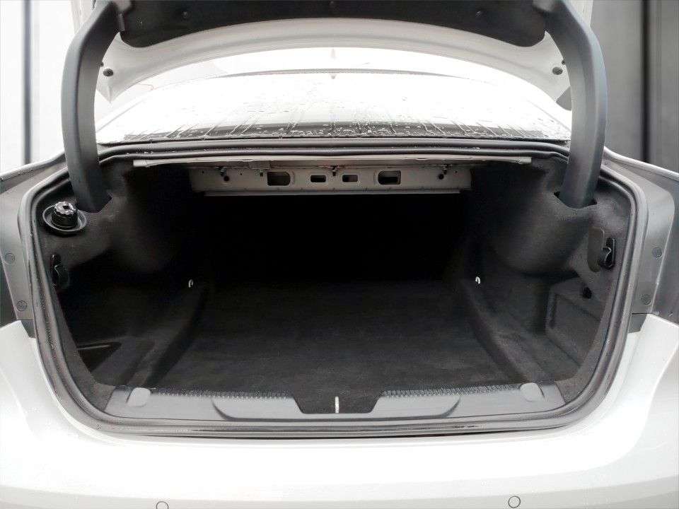 2017 JAGUAR XE 2017 JAGUAR XE