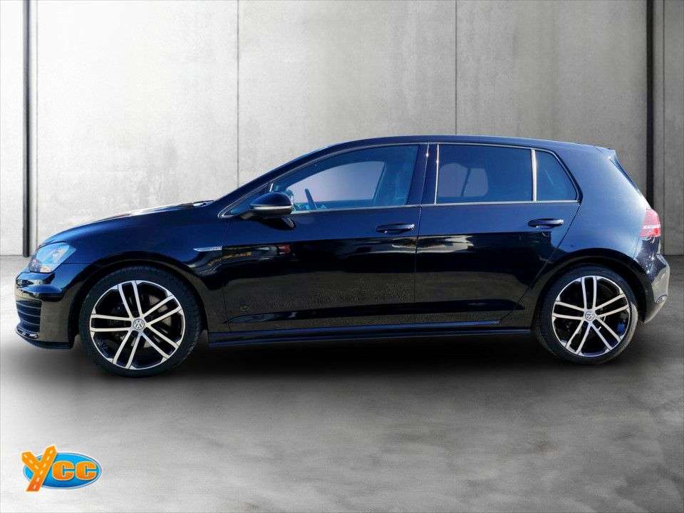 A 2014 VOLKSWAGEN GOLF 2.0 TDI BlueMotion Tech GTD Hatchback 5dr Diesel DSG Euro 6 (s/s) (184 ps) A 2014 VOLKSWAGEN GOLF 2.0 TDI BlueMotion Tech GTD Hatchback 5dr Diesel DSG Euro 6 (s/s) (184 ps)