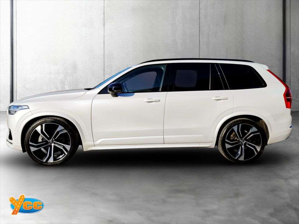 A 2021 VOLVO XC90 2.0 B5 MHEV R-Design Pro SUV 5dr Diesel Hybrid Auto 4WD Euro 6 (s/s) (235 p A 2021 VOLVO XC90 2.0 B5 MHEV R-Design Pro SUV 5dr Diesel Hybrid Auto 4WD Euro 6 (s/s) (235 p