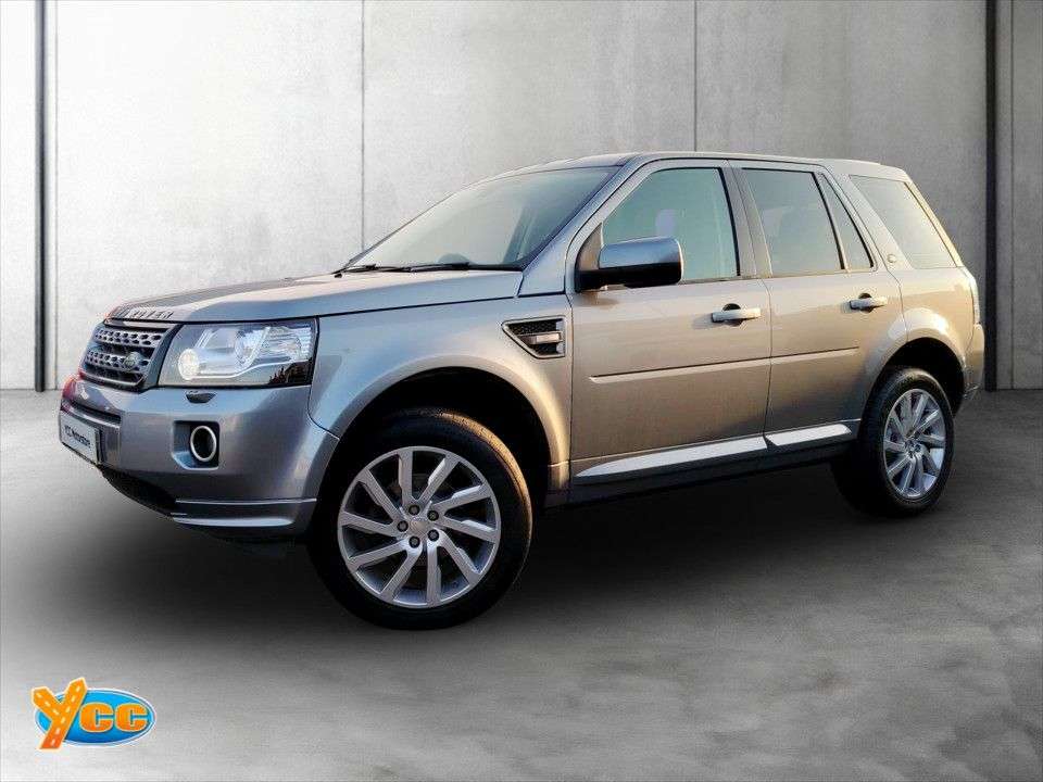 A 2014 LAND ROVER FREELANDER 2 2.2 SD4 SE Tech SUV 5dr Diesel CommandShift 4WD Euro 5 (190 ps) 12 STAMP FU A 2014 LAND ROVER FREELANDER 2 2.2 SD4 SE Tech SUV 5dr Diesel CommandShift 4WD Euro 5 (190 ps) 12 STAMP FU