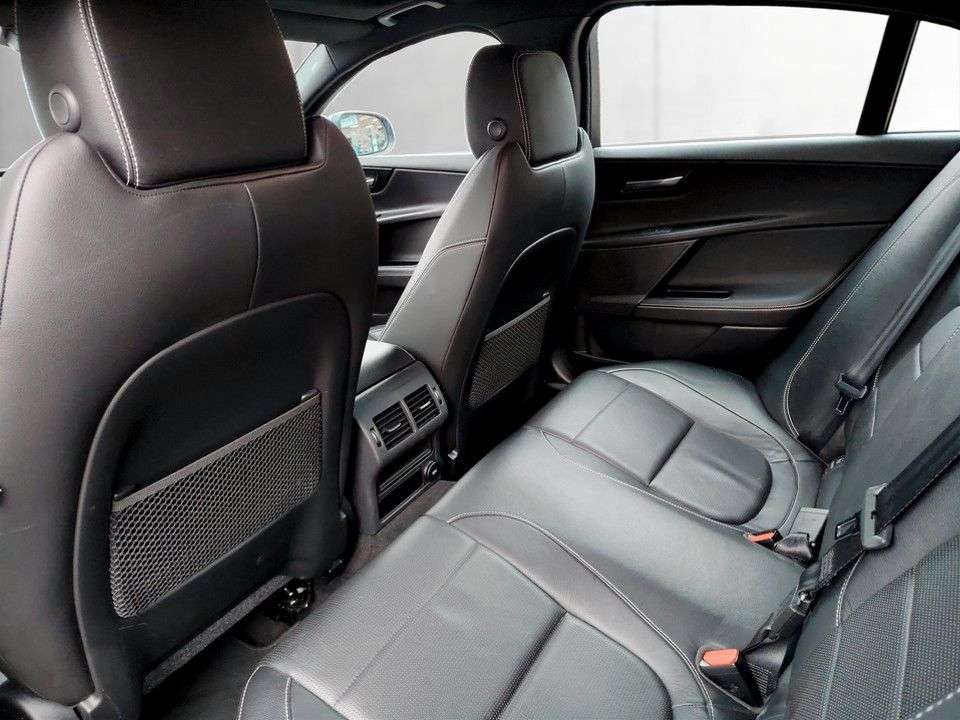 2016 JAGUAR XE 2016 JAGUAR XE