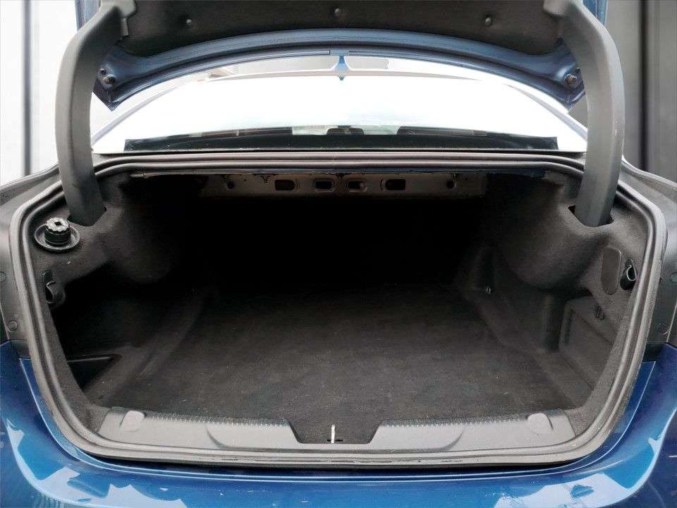 2016 JAGUAR XE 2016 JAGUAR XE