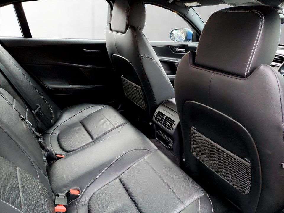 2016 JAGUAR XE 2016 JAGUAR XE