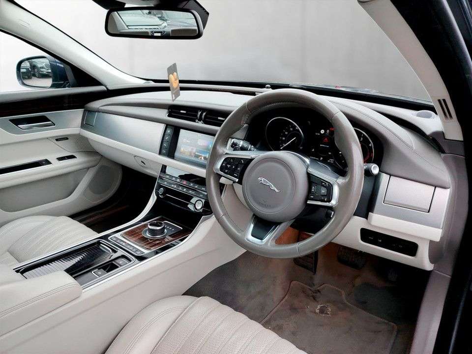 2018 JAGUAR XF 2018 JAGUAR XF