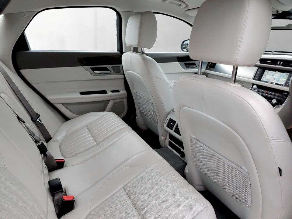 2018 JAGUAR XF 2018 JAGUAR XF