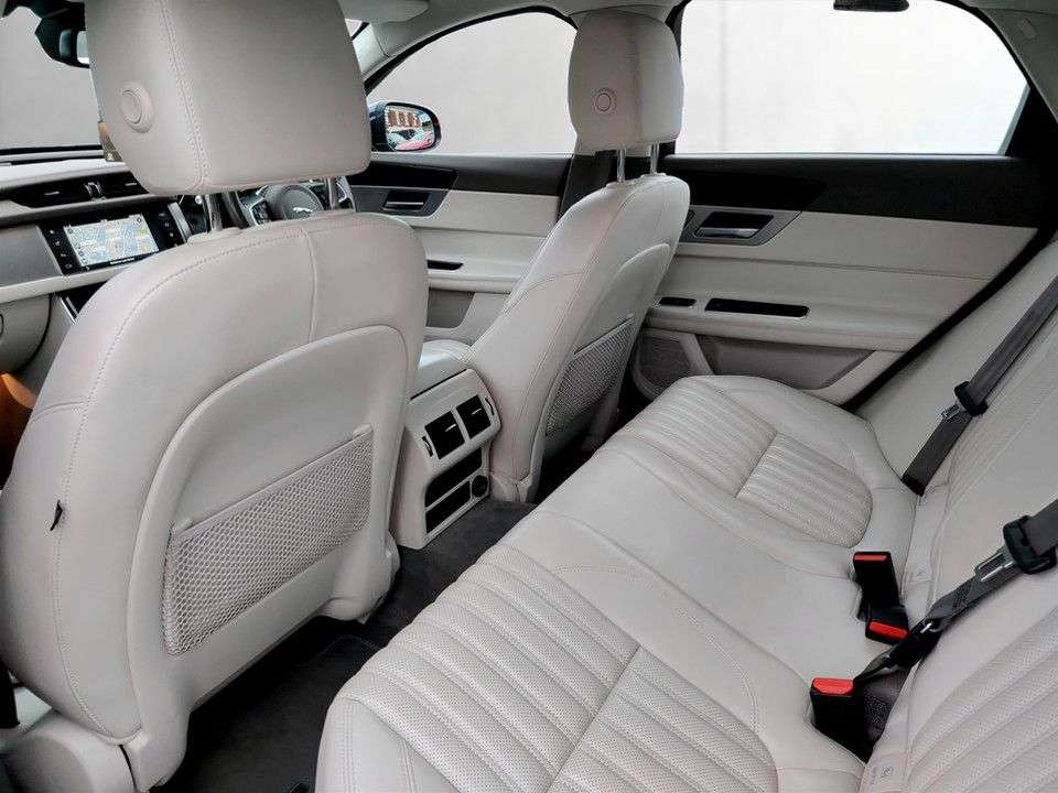 2018 JAGUAR XF 2018 JAGUAR XF