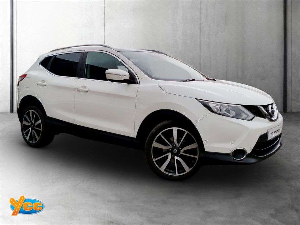 A 2014 NISSAN QASHQAI 1.6 dCi Tekna SUV 5dr Diesel XTRON 2WD Euro 5 (s/s) (130 ps) JUST ARRIVED C A 2014 NISSAN QASHQAI 1.6 dCi Tekna SUV 5dr Diesel XTRON 2WD Euro 5 (s/s) (130 ps) JUST ARRIVED C