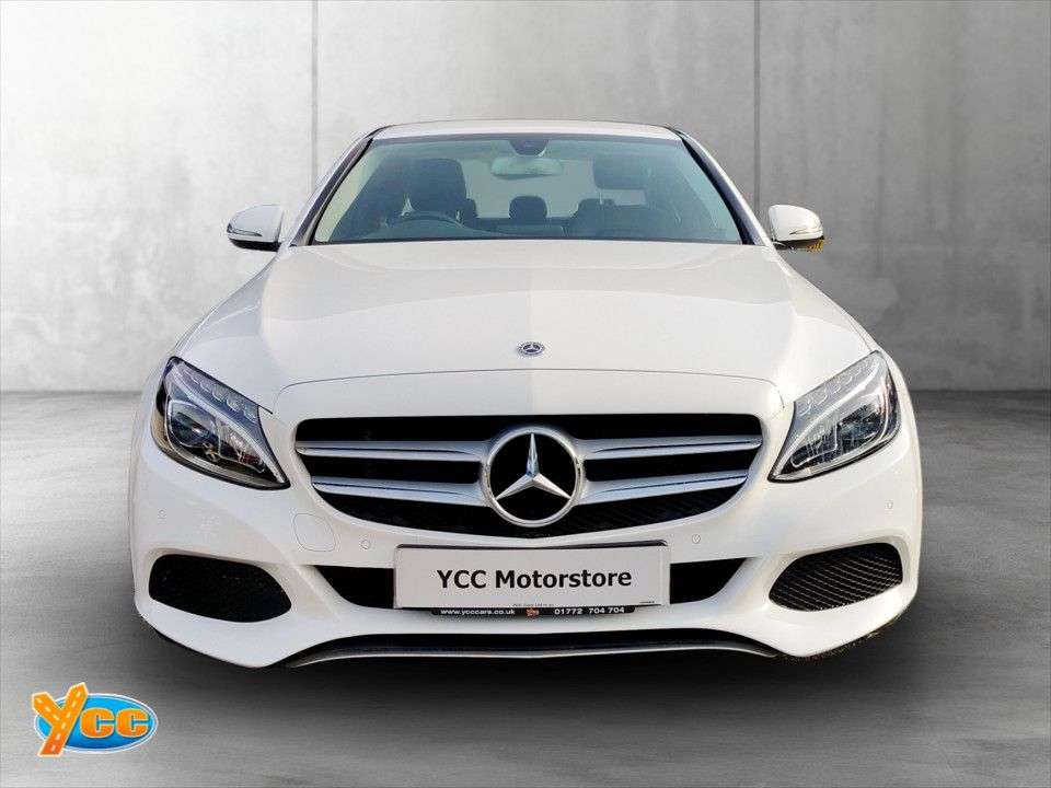 A 2017 MERCEDES-BENZ C-CLASS 1.6 C200d Sport Saloon 4dr Diesel G-Tronic+ Euro 6 (s/s) (136 ps) A 2017 MERCEDES-BENZ C-CLASS 1.6 C200d Sport Saloon 4dr Diesel G-Tronic+ Euro 6 (s/s) (136 ps)