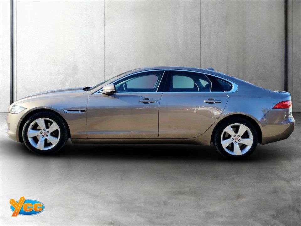 A 2016 JAGUAR XF 2.0d Portfolio Saloon 4dr Diesel Auto Euro 6 (s/s) (180 ps) JUST ARRIVED CA A 2016 JAGUAR XF 2.0d Portfolio Saloon 4dr Diesel Auto Euro 6 (s/s) (180 ps) JUST ARRIVED CA
