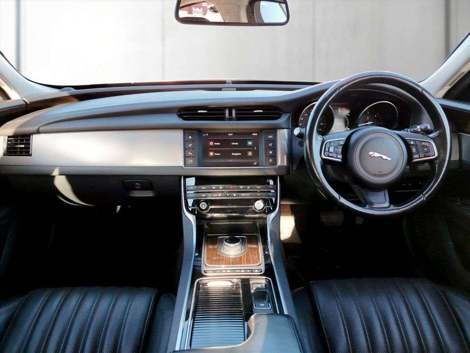 2016 JAGUAR XF 2016 JAGUAR XF